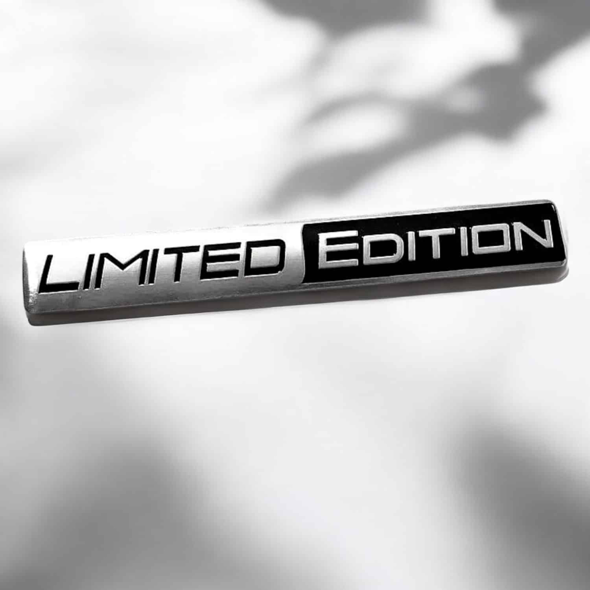 EMBLEME BADGE LIMITED EDITION NOIR | WRC Rally Mega.Store